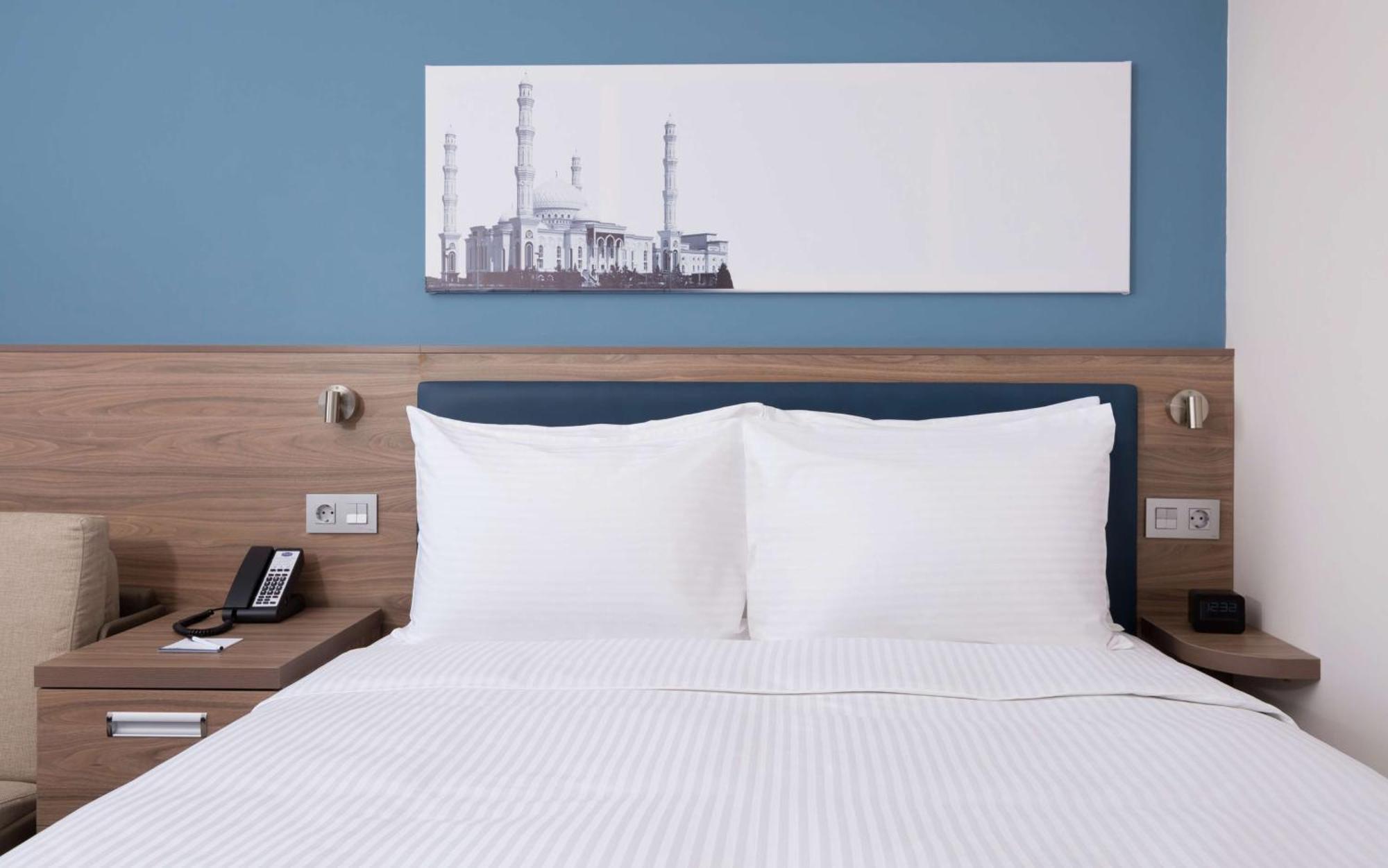 Hampton By Hilton Astana Triumphal Arch Hotel Ngoại thất bức ảnh