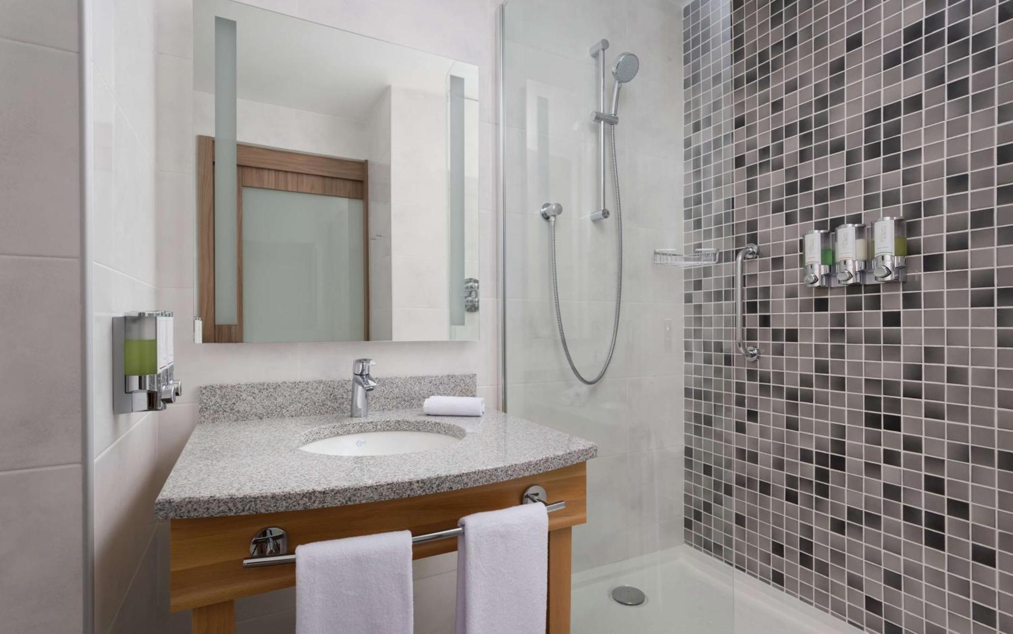 Hampton By Hilton Astana Triumphal Arch Hotel Ngoại thất bức ảnh